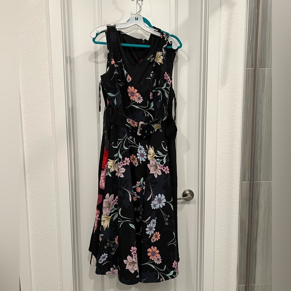 City Chic Floral A Line Dress - Picture 4 of 7